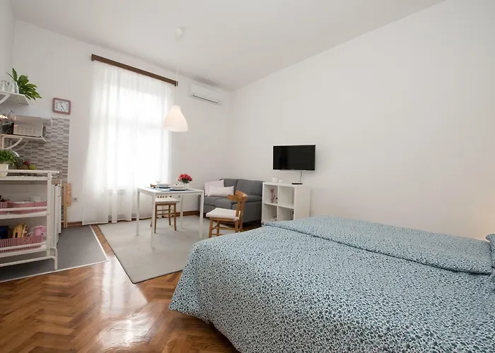 Stefani * אופטיה